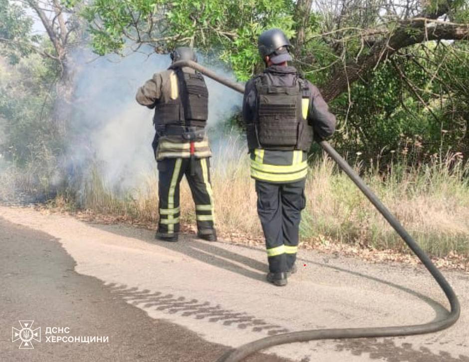 Через ворожі обстріли за добу на Херсонщині виникло 7 пожеж 